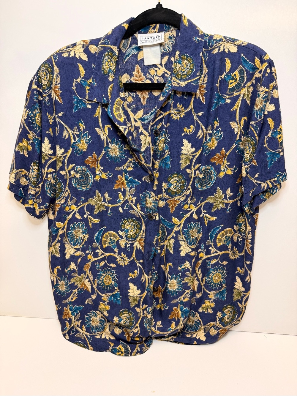 Jantzen Navy Floral Short-Sleeve Button-Up Shirt